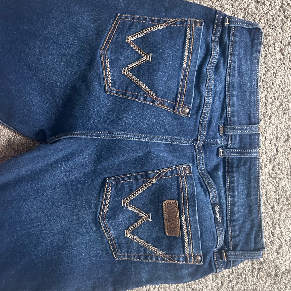 Wrangler Women's Skinny Jeans in Dark Blue with Tan Stitching